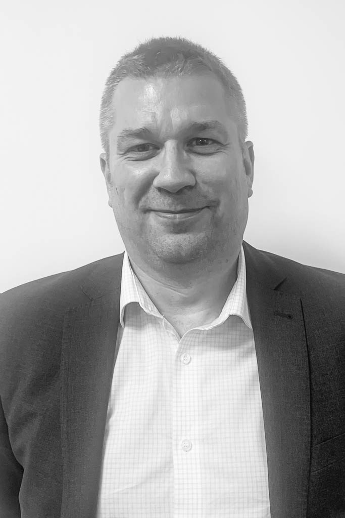 Russell Ellis